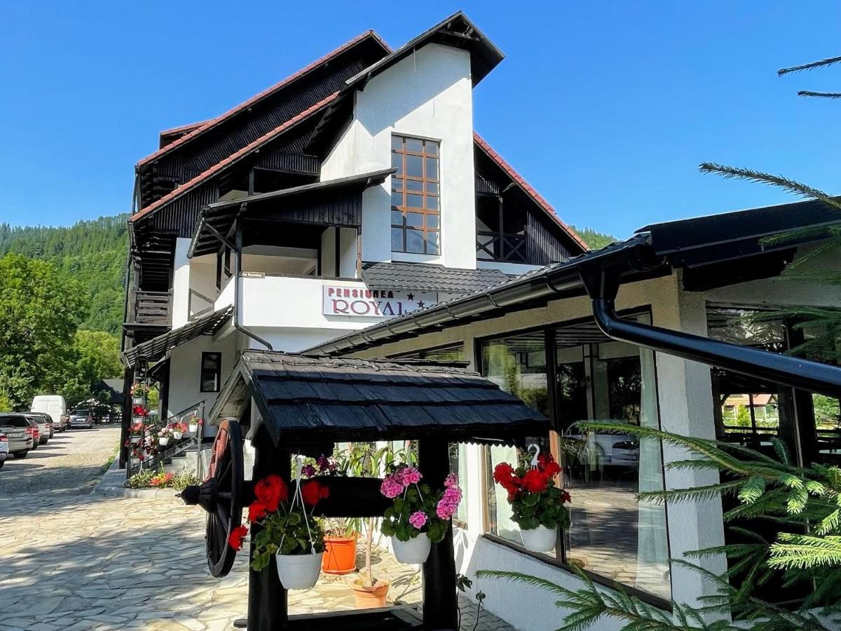 Royal Bucovina Residence Adults Only-Self Check-In Câmpulung Moldovenesc Exterior foto