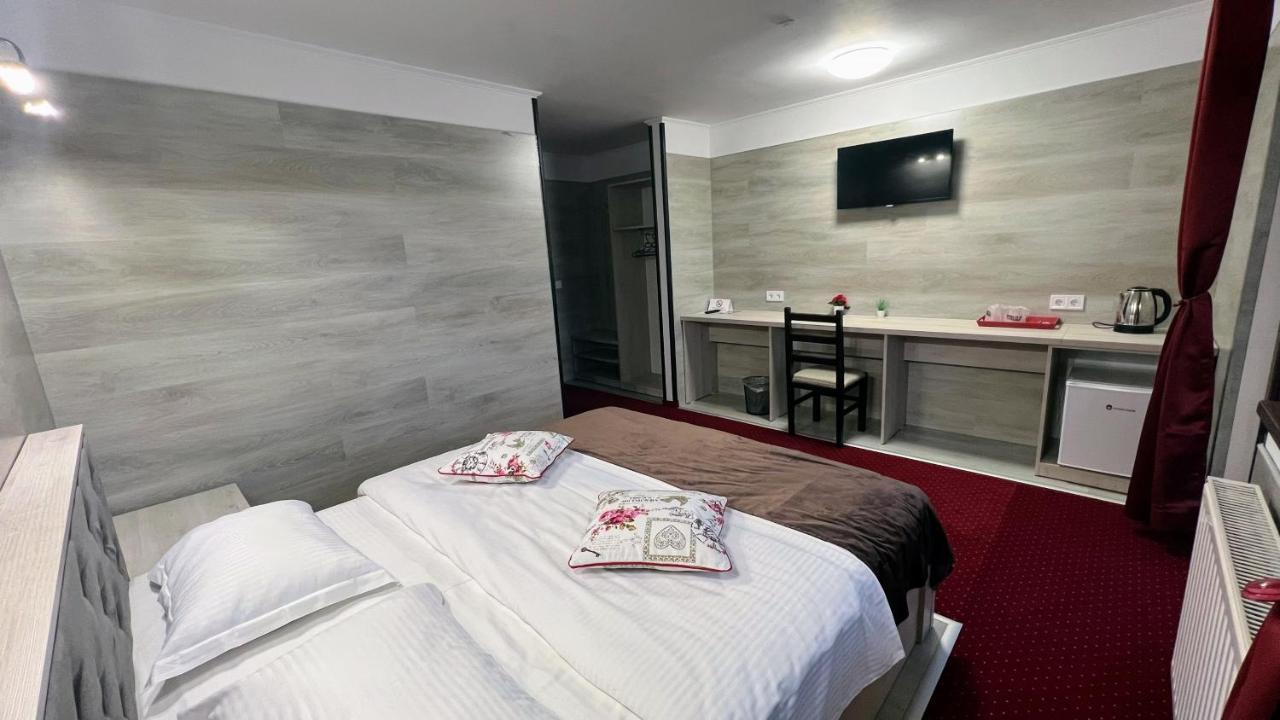 Royal Bucovina Residence Adults Only-Self Check-In Câmpulung Moldovenesc Exterior foto
